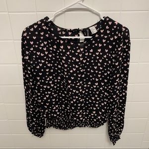 Heart shirt with scrunch bottom by divided